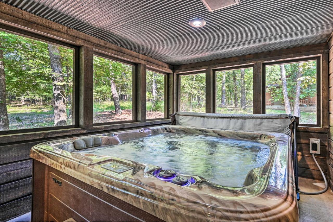Luxe Broken Bow Cabin With Tesla Charging Station Stephens Gap Buitenkant foto